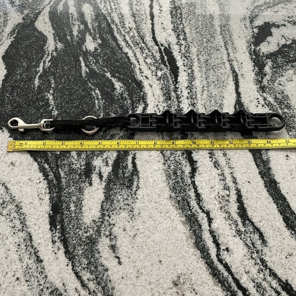 Triple Crown Dog Collar with plastic prongs - Picture 8 of 9